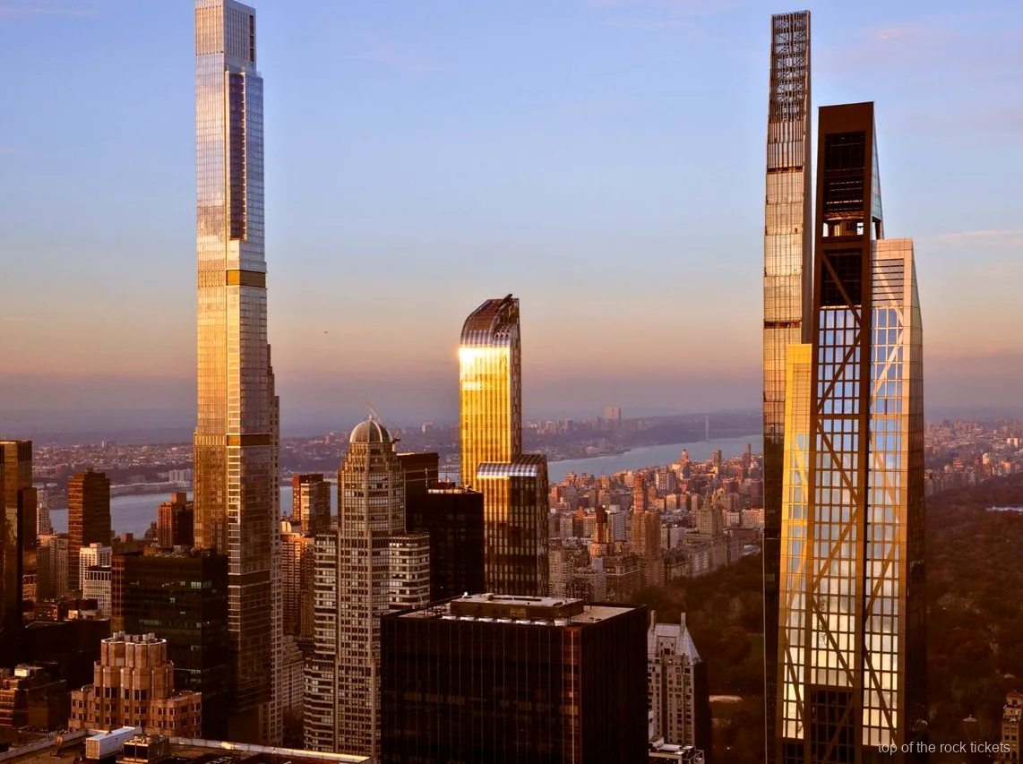 Empire State Building visto dalla terrazza con i biglietti Top of the Rock