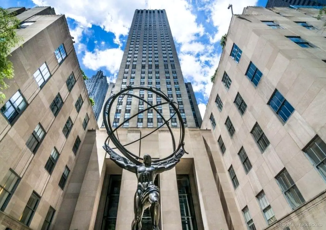 Channel Gardens visti durante il tour architettonico del Rockefeller Center